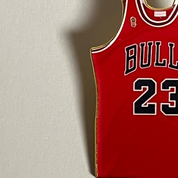 Michael Jordan Bulls 23 Jersey Hat Pins Streetwear Bag Basketball Fitted Hats - Picture 2 of 8